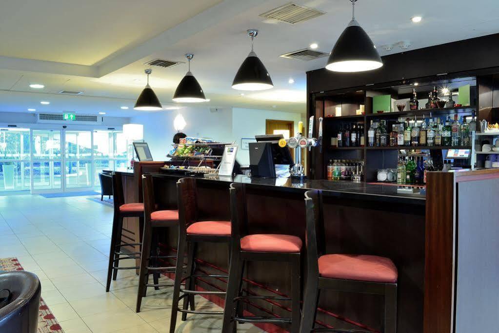 什鲁斯伯里快捷假日酒店 外观 照片